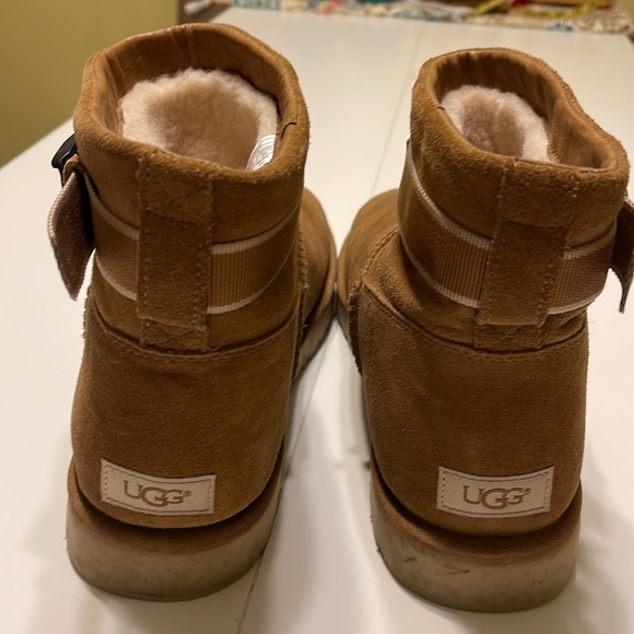 Mens UGG boot , hardly worn - Picture 3 of 6